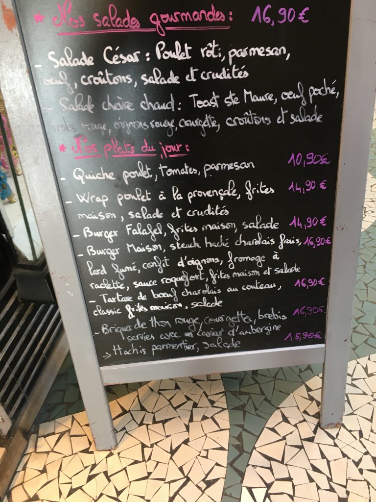 Près de Grenoble. Ce restaurant controversé de coquillettes à 15 euros  ferme